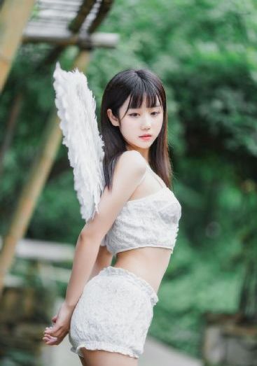 男人激烈吮乳吃奶视频