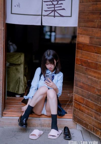 裤袜视界在线观看