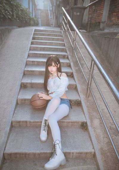 女兵被躁得嗯啊在线观看