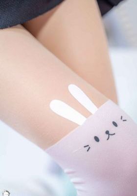 年轻丰满的继母亚洲精品