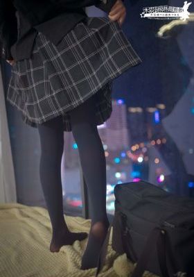 年轻丰满的继母3免费