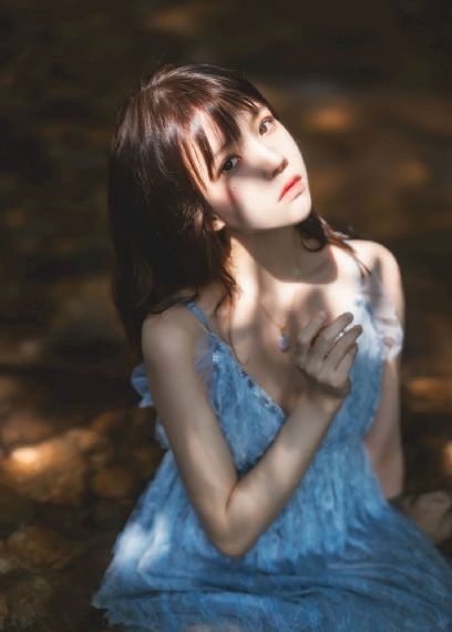 迷人的小蜜桃